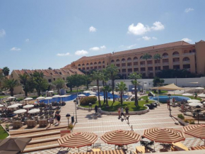Compostela Beach Family Garden